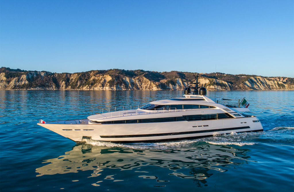 extra isa yachts andromeda